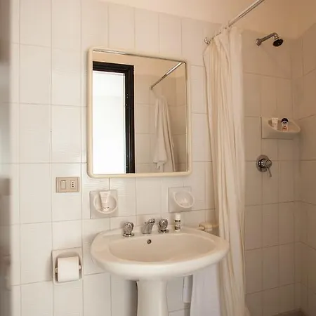 מלון דירות Appart Hotel Residence 3*